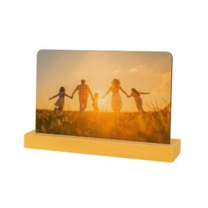 תמונה על עץ עם רגל מידה 19X28 לאורך ורוחב